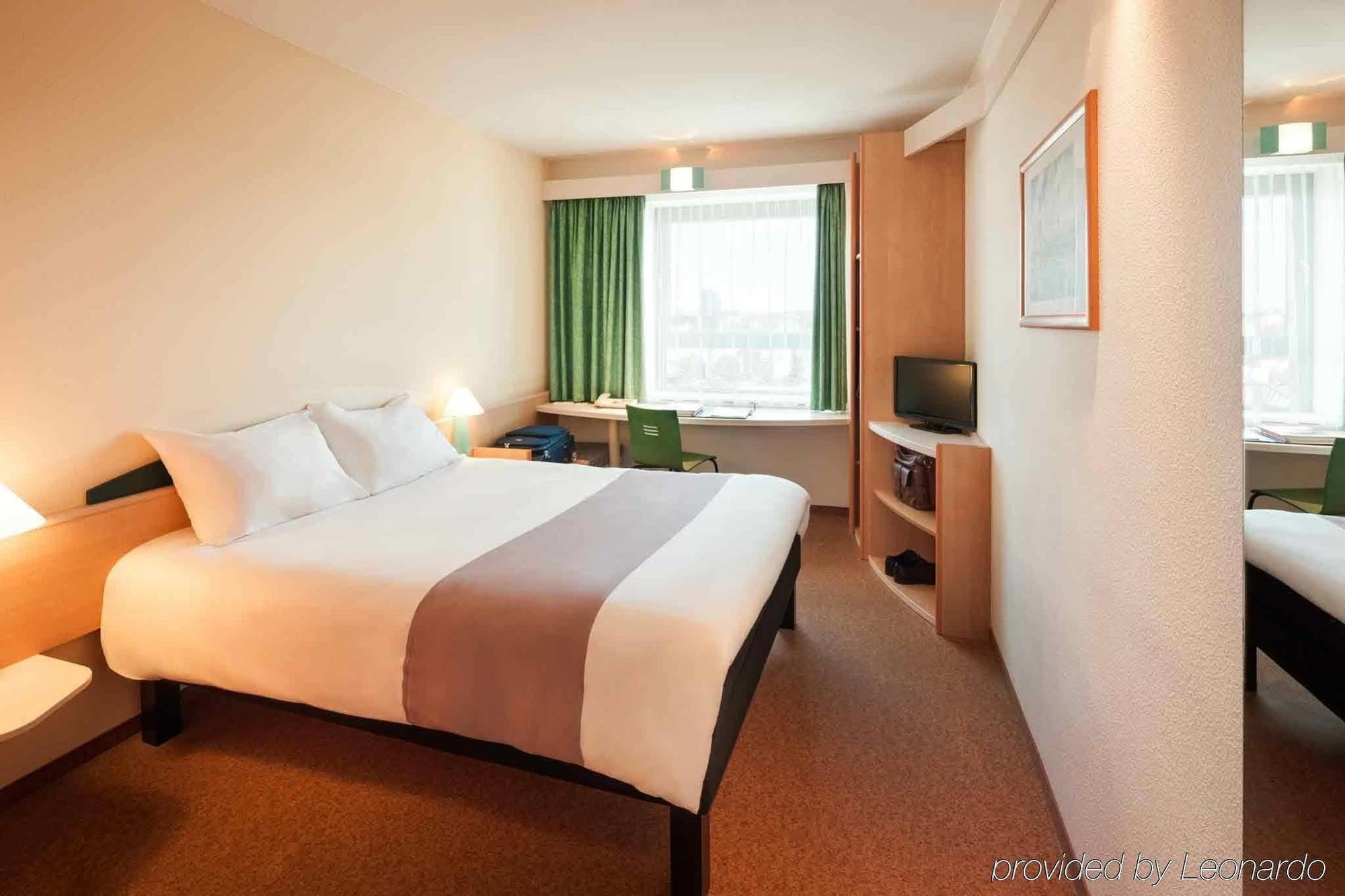 Ibis Hotel Berlin Spandau Εξωτερικό φωτογραφία
